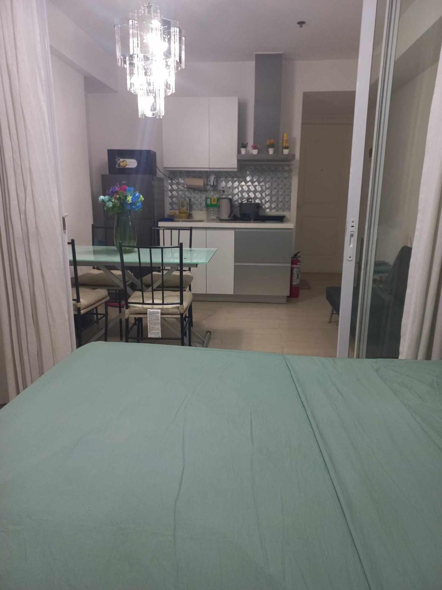 Azure Urban Staycation By Owner Only 2* Manila